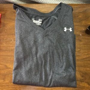 Under armor semi fitted T-shirt